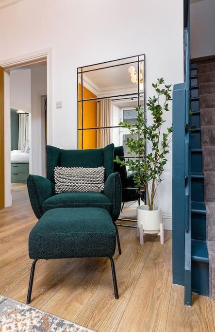 The Stylish 3-Bedroom Maisonette Retreat 스털링 외부 사진